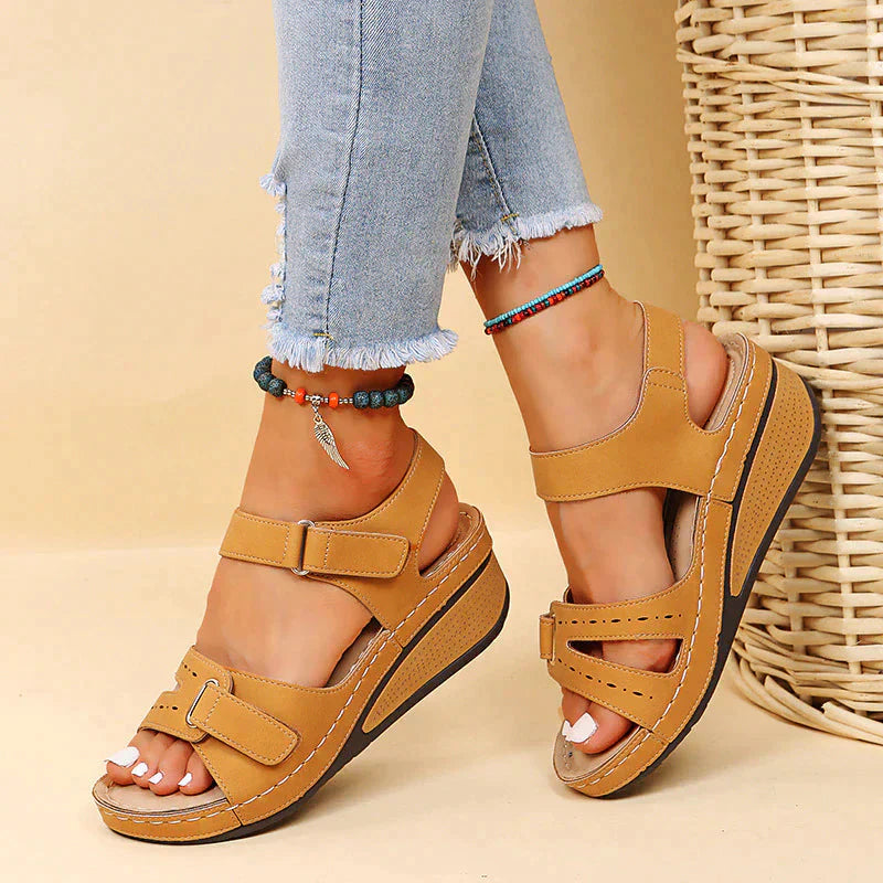 Lune London | Orthopedic Sandals Comfortable Hiking Shoes That You Want to Wear All Day
