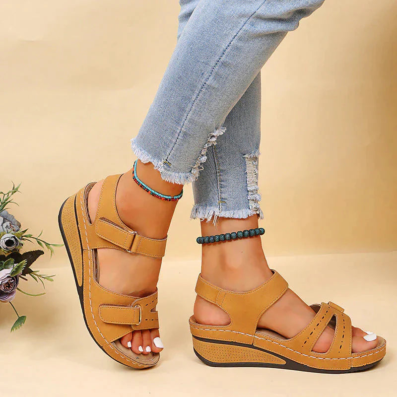 Lune London | Orthopedic Sandals Comfortable Hiking Shoes That You Want to Wear All Day