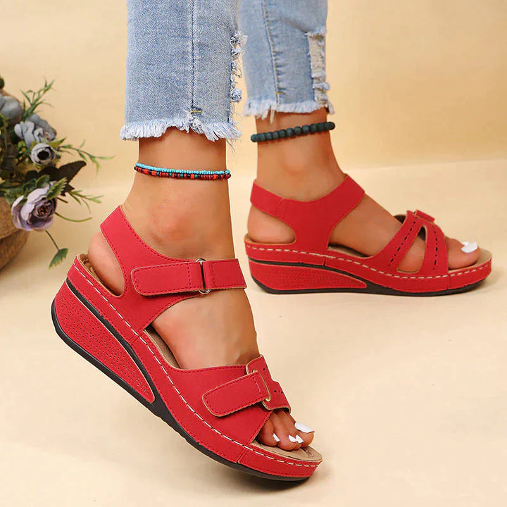 Lune London | Orthopedic Sandals Comfortable Hiking Shoes That You Want to Wear All Day