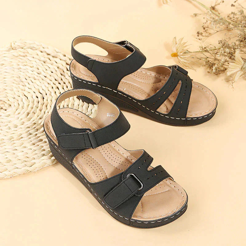 Lune London | Orthopedic Sandals Comfortable Hiking Shoes That You Want to Wear All Day