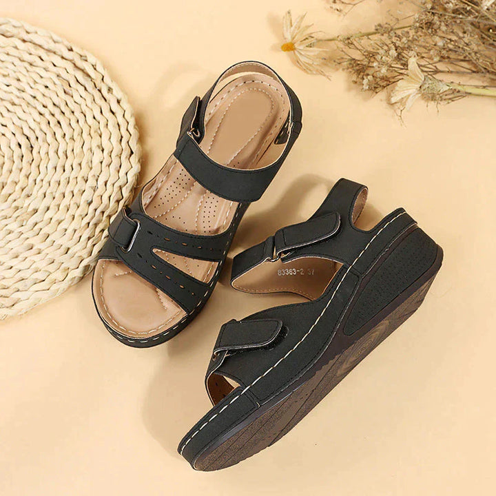 Lune London | Orthopedic Sandals Comfortable Hiking Shoes That You Want to Wear All Day