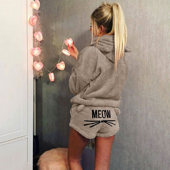 Lune London | Women's fleece lounge pajama set with hood