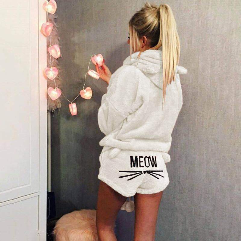 Lune London | Women's fleece lounge pajama set with hood