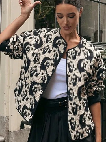 Lune London | Vintage coat with floral pattern and pockets