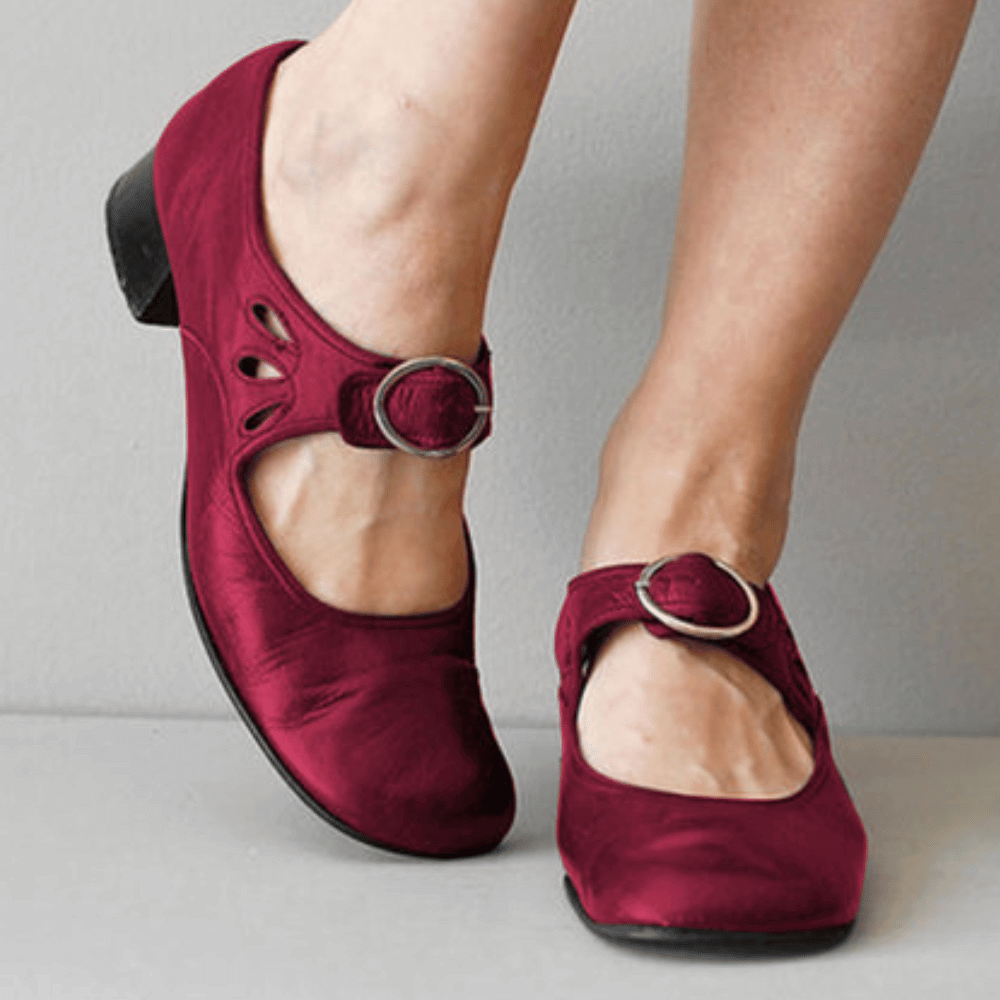 Lune London | The unique and comfortable sandal