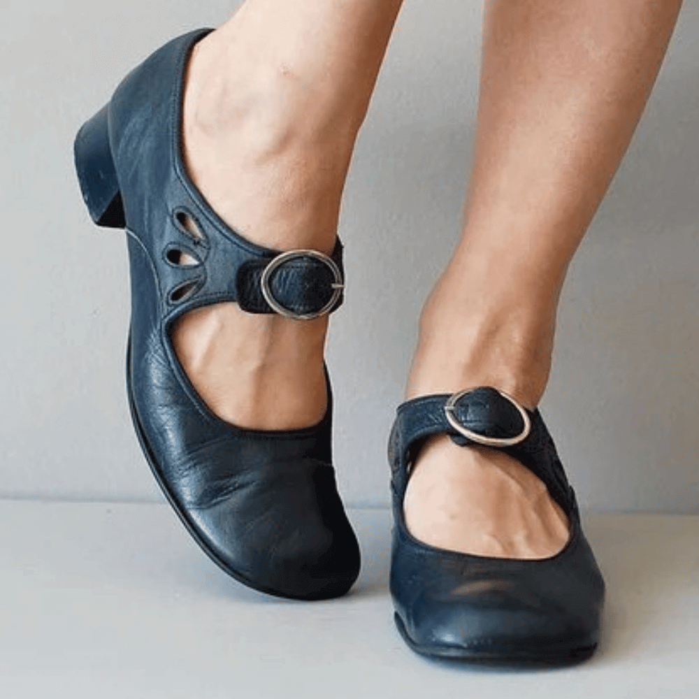 Lune London | The unique and comfortable sandal