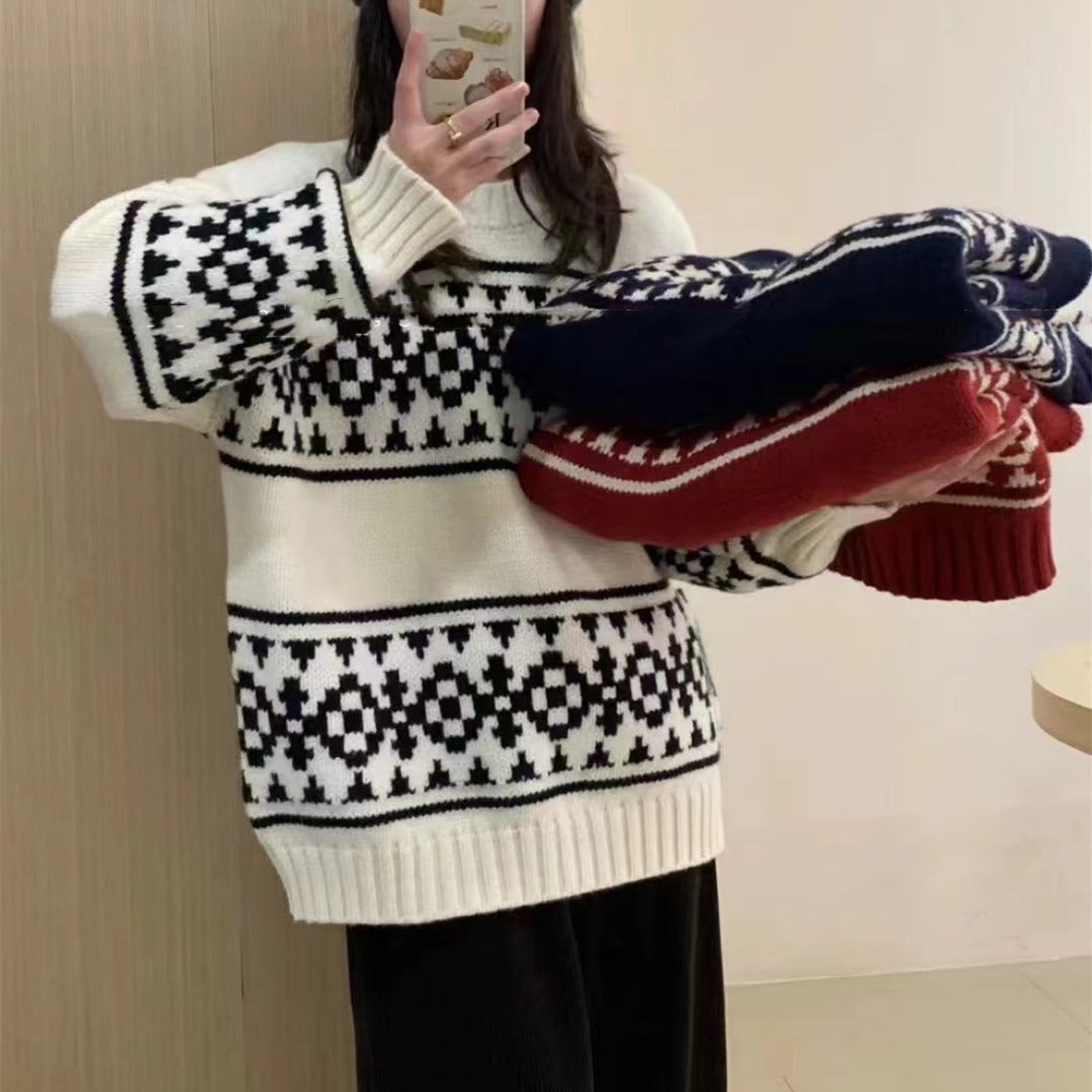 Women's thick knit sweater with a striking Norwegian pattern Lune London
