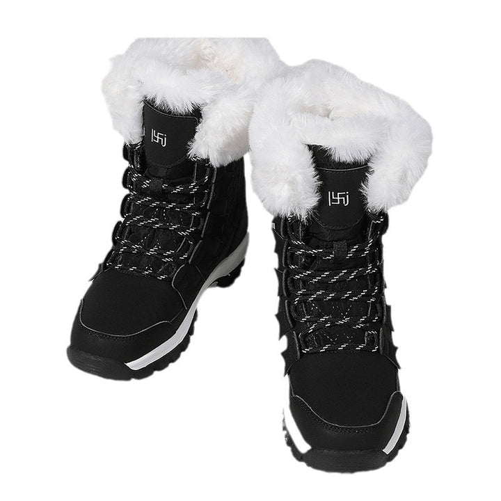 Winter boots for women with insulated faux fur collar and non-slip sole Lune London