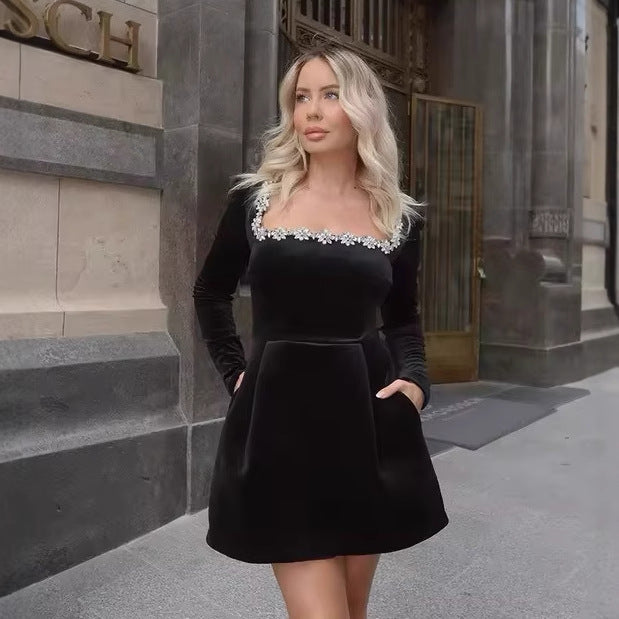 Elegant dress for women with a nice round neckline and decorated chic and stylish details