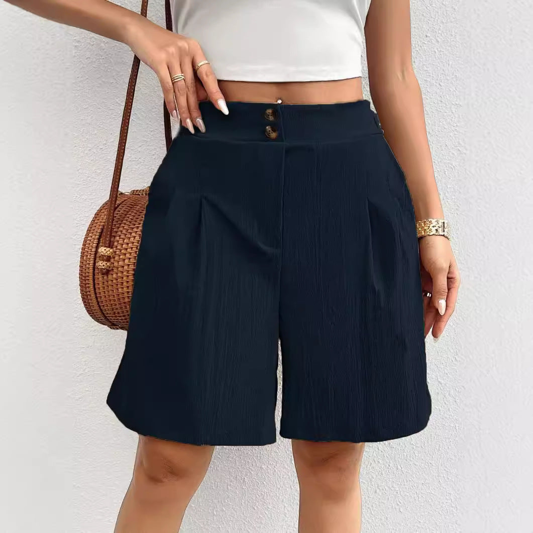 Lune London Elegant women's shorts with button closure and pleated design