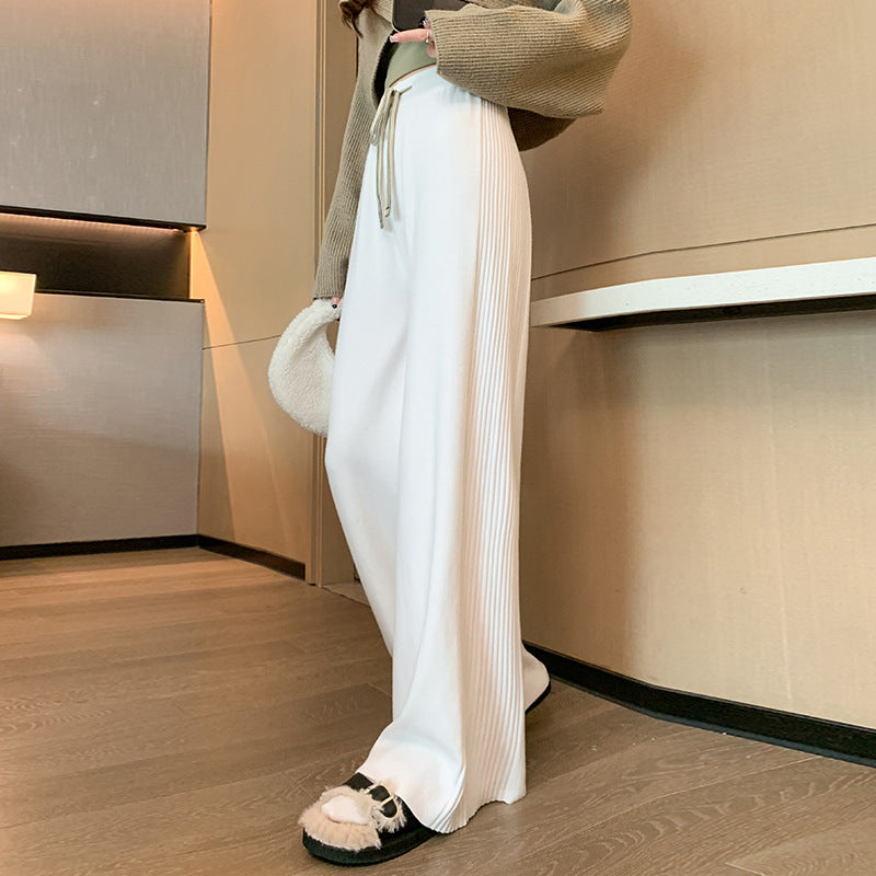 Pantalons plissés décontractés pour femmes avec taille élastique et poches latérales Chic & Stil