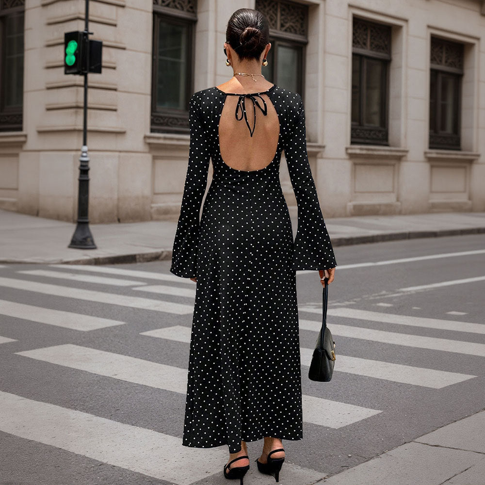 Robe maxi femme avec un design à pois à la mode et des manches élégantes Chic & Stil