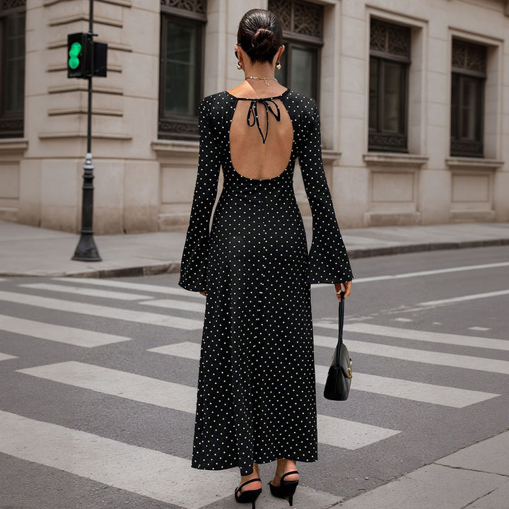 Robe maxi femme avec un design à pois à la mode et des manches élégantes Chic & Stil