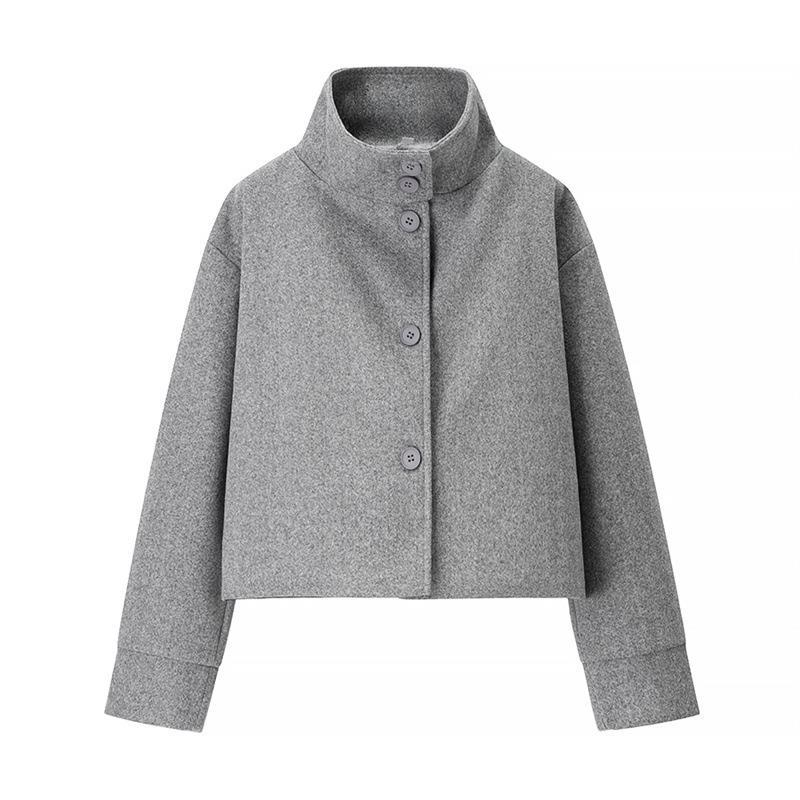 Cropped jacket for women with high collar and practical buttons Lune London