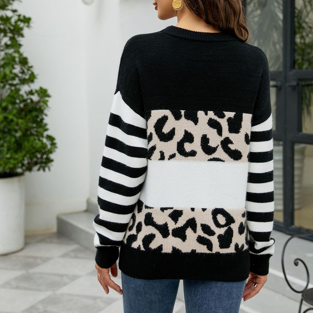 Women's sweater with animal patterns and striped sleeves Lune London