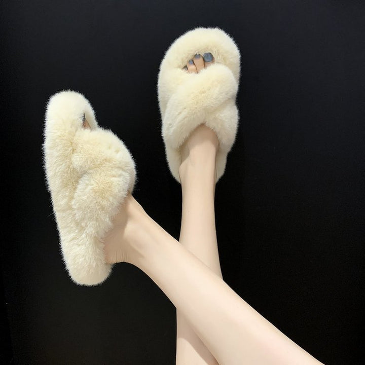 Women soft slippers with reversed straps and ergonomic sole Lune London