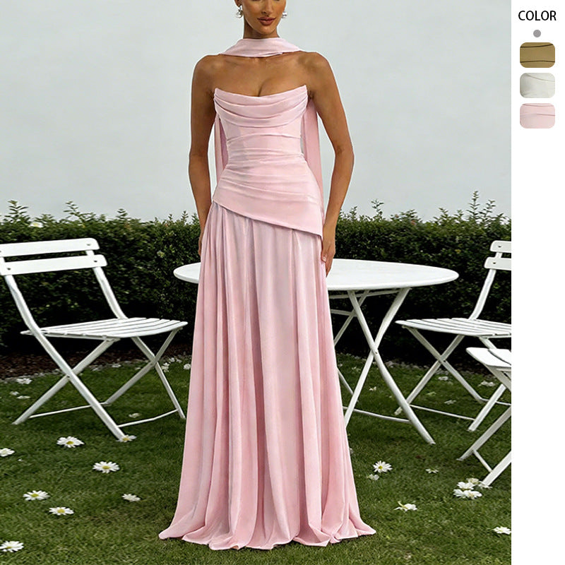 Elegant evening dress for women with a chic cascading neckline and a voluminous skirt Chic & Stil