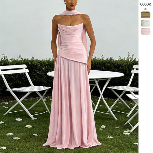 Elegant evening dress for women with a chic cascading neckline and a voluminous skirt Chic & Stil