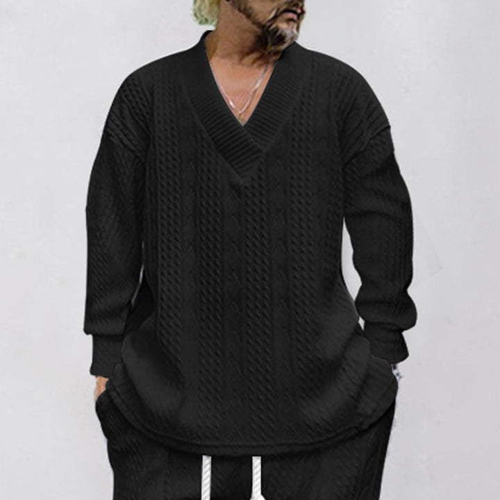 Chunky knit pullover for men with V-neck and relaxed fit Lune London