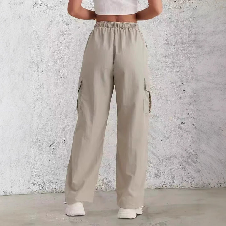 Lune London Women's cargo pants with a practical elastic waistband and trendy side pockets