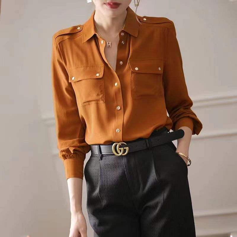 Blouse élégante pour femmes avec poches poitrine pratiques