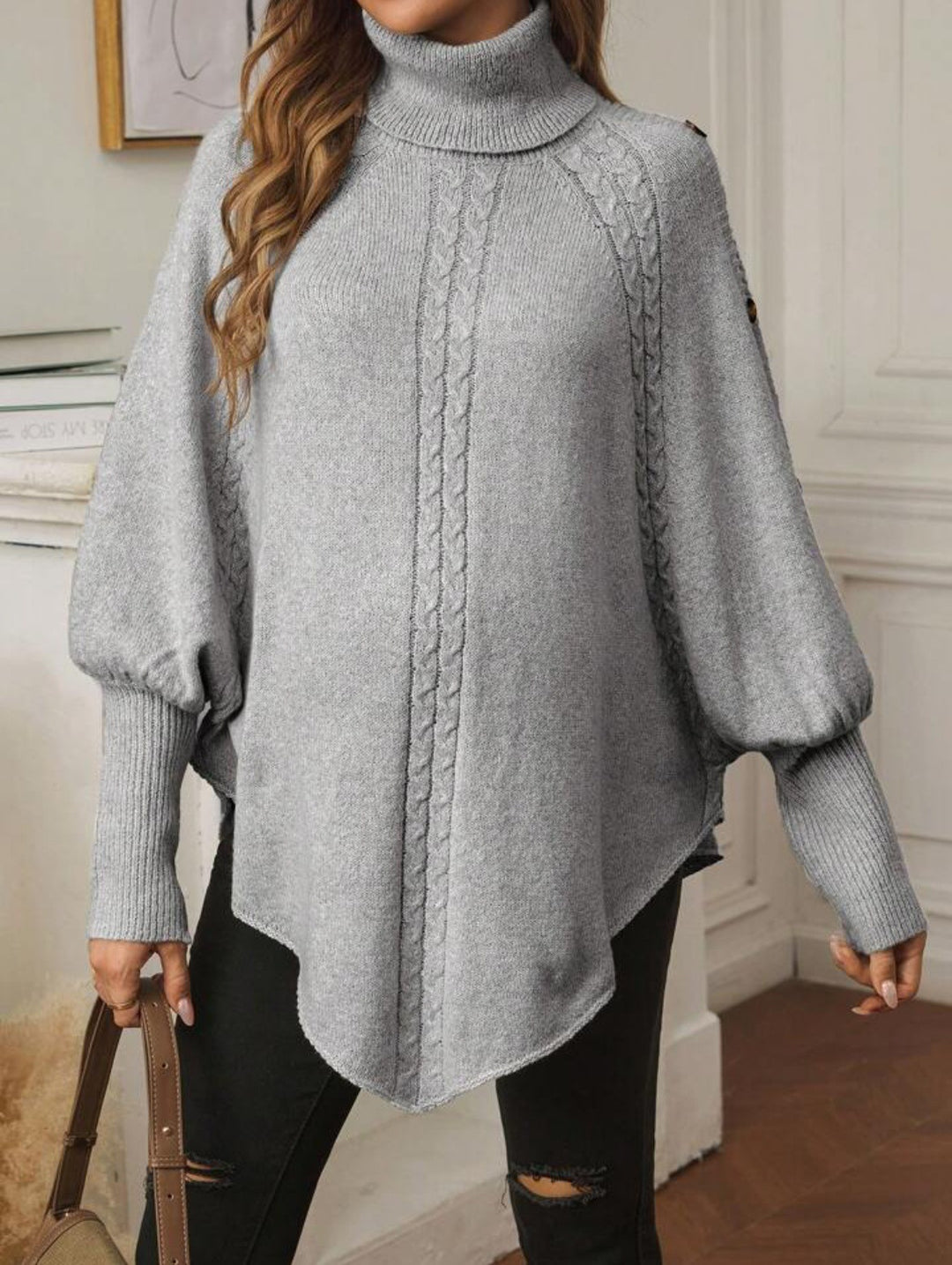 Casual turtleneck sweater for women with textured design Lune London