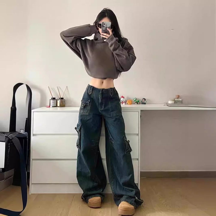 Women's Cargo Jeans In A Casual Oversized Style with Practical Side Pockets Lune London