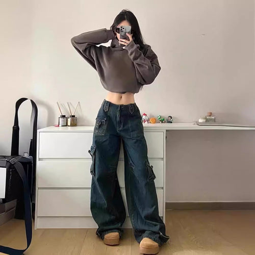 Women's Cargo Jeans In A Casual Oversized Style with Practical Side Pockets Lune London