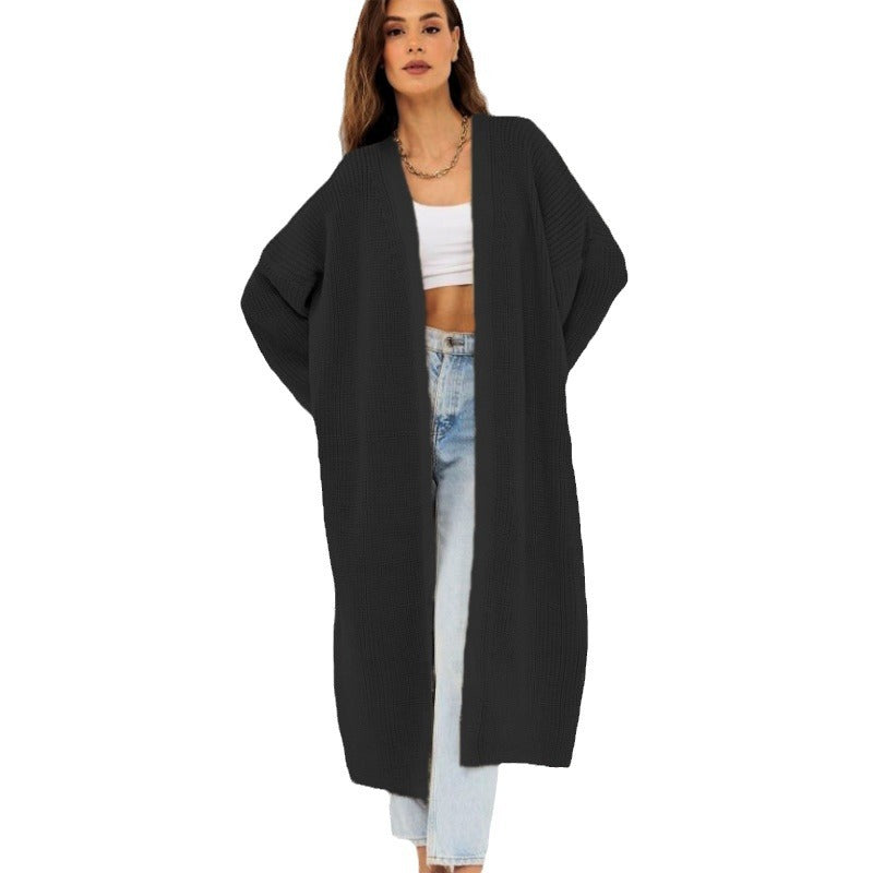 Long knitted cardigan for women with a relaxed fit and structured design Lune Londonl