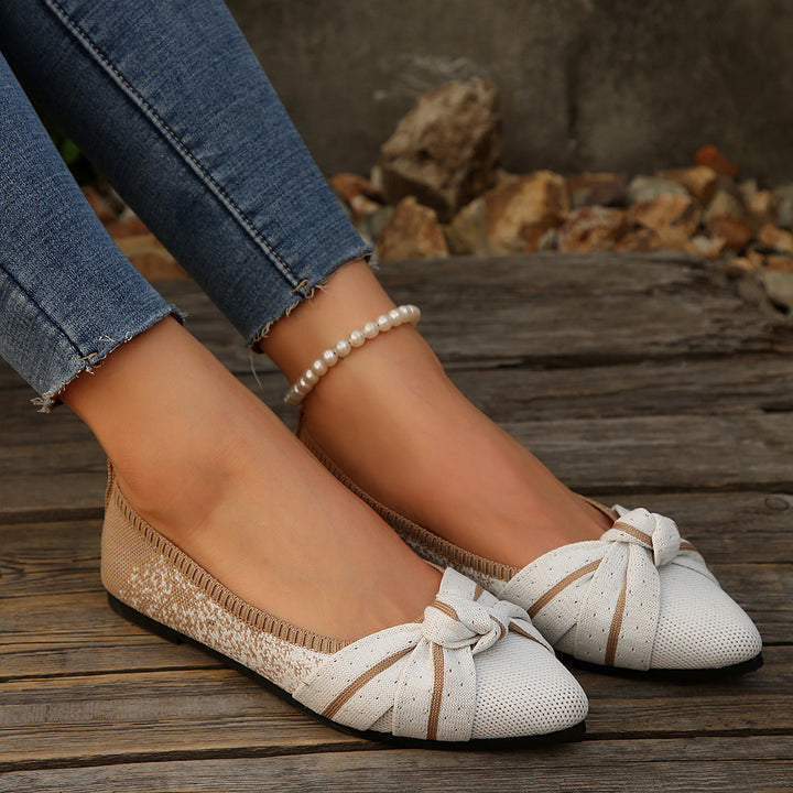 Elegant ballerinas for women with bow decoration and pointed shoe design Lune London