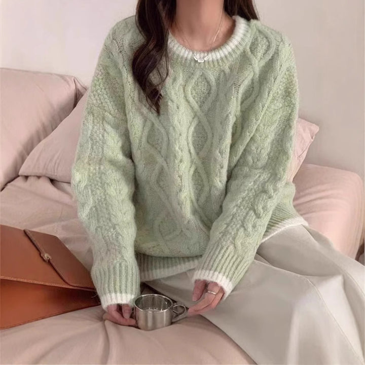Chunky knit sweater for women with twisted pattern and contrasting collar finish Lune London