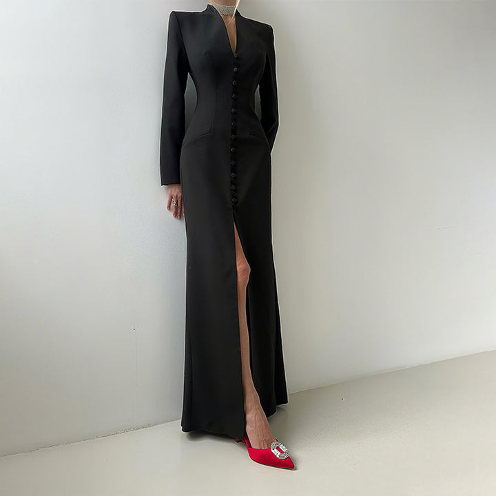 Elegant maxi dress for women with a fitted cut and buttons Lune London