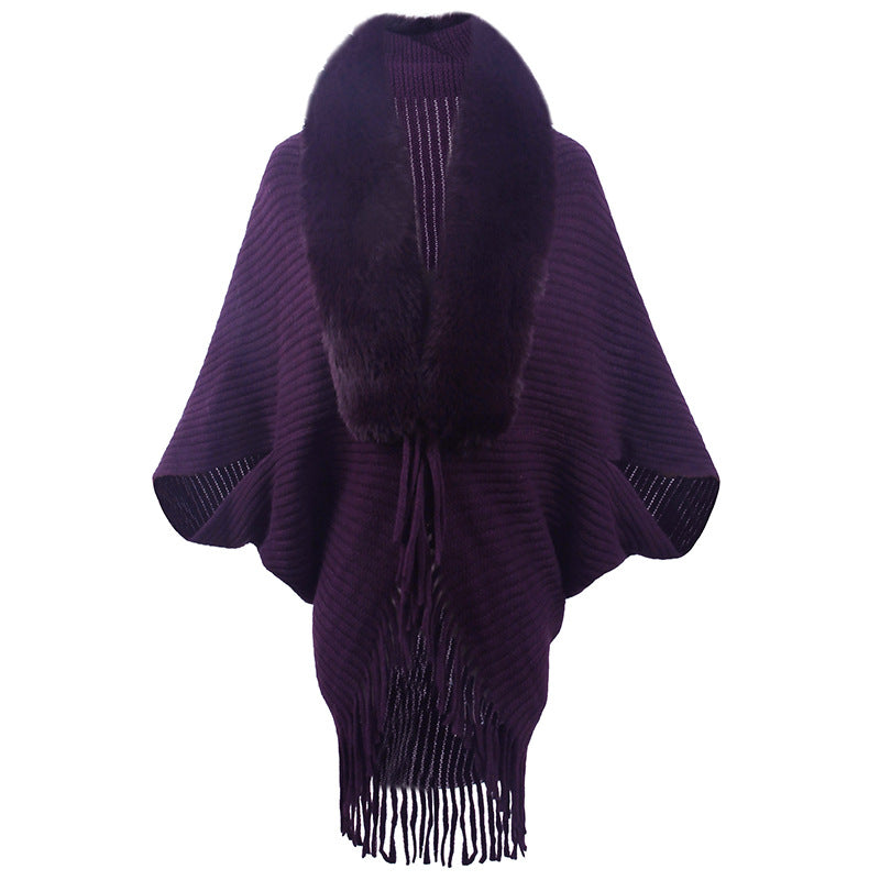 Women's Luxurious Knit Poncho with Elegant Faux Fur Collar and Fringes Lune London