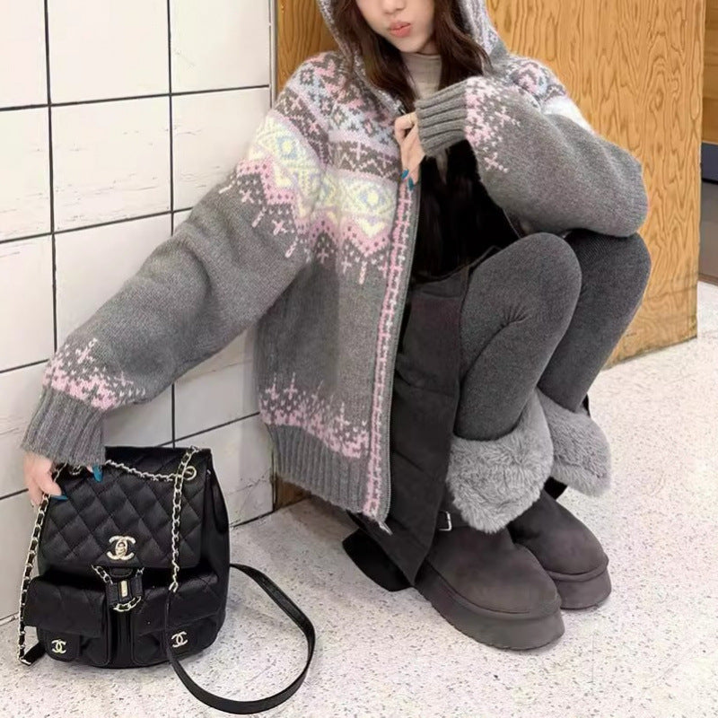 Cardigan féminin avec motif nordique et décolleté en V profond Chic & Stil