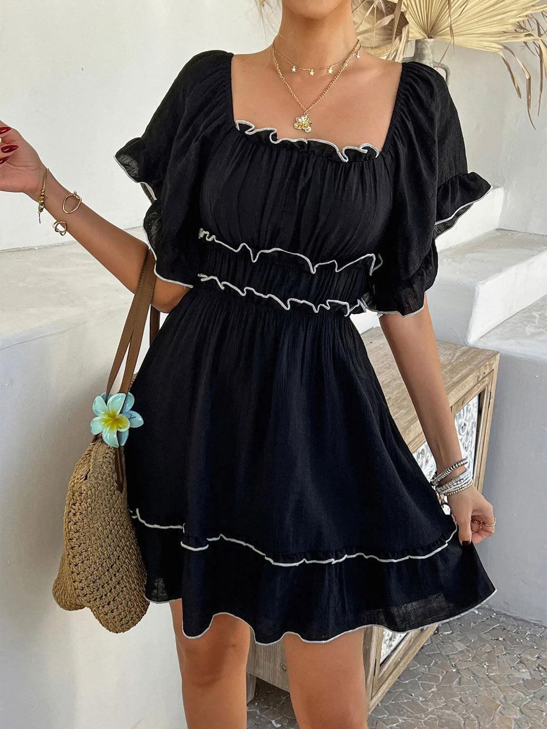 Robe d'été pour femmes avec des détails en volants Chic & Stil