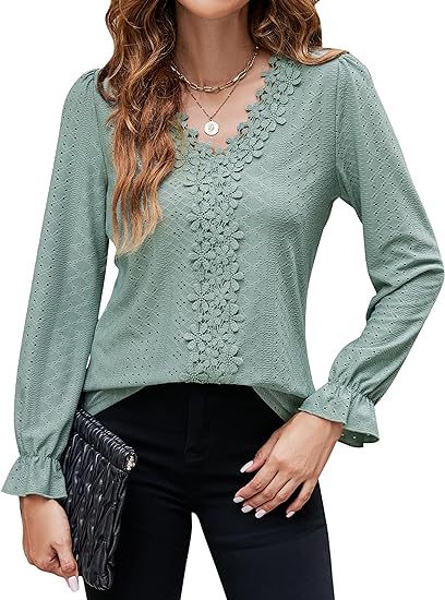 Ladies elegant blouse with floral design and V-neck Lune London