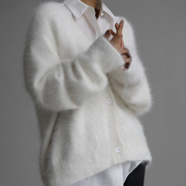 Ladies Casual Cardigan with V-neck and soft material Lune London