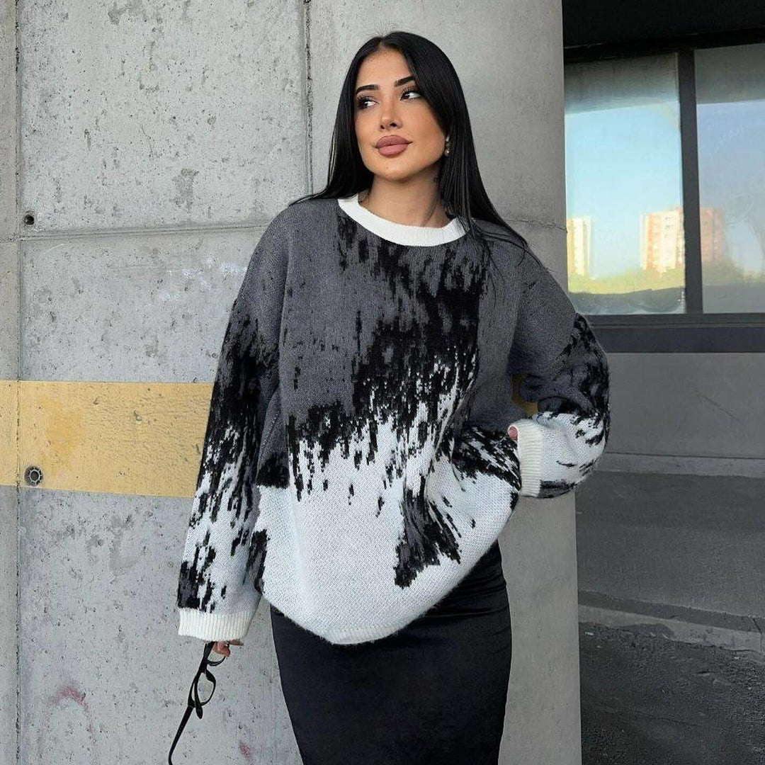 Comfortable sweater for women with modern gradient colors Lune London