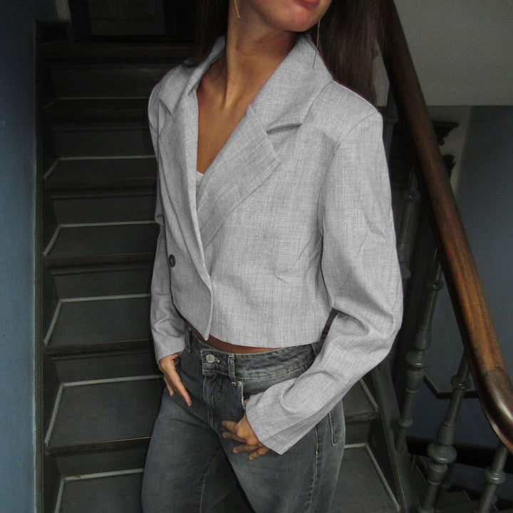 Fashion cropped jacket for women with elegant lapels Lune London