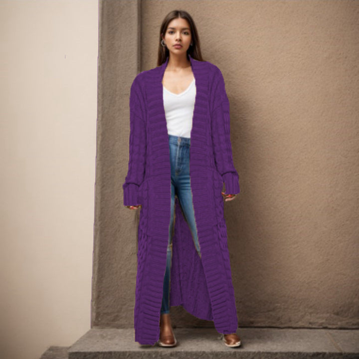 Cardigan long en tricot pour femmes avec un motif en câble de haute qualité Chic & Stil