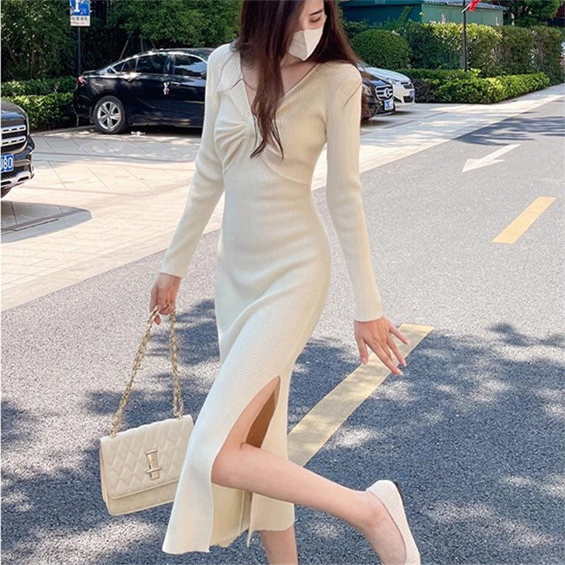 Knit dress for women with plunging V-neck and elegant ribbed structure Lune London