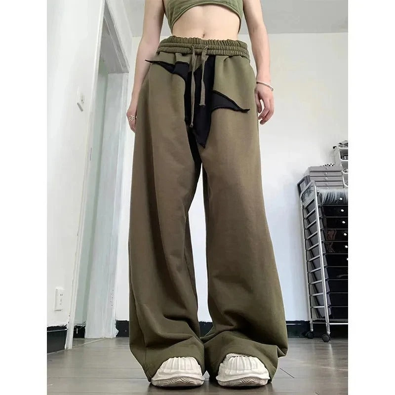 Women Comfortable Loose Jogging Pants with Elastic Waist and Practical Pockets Lune London