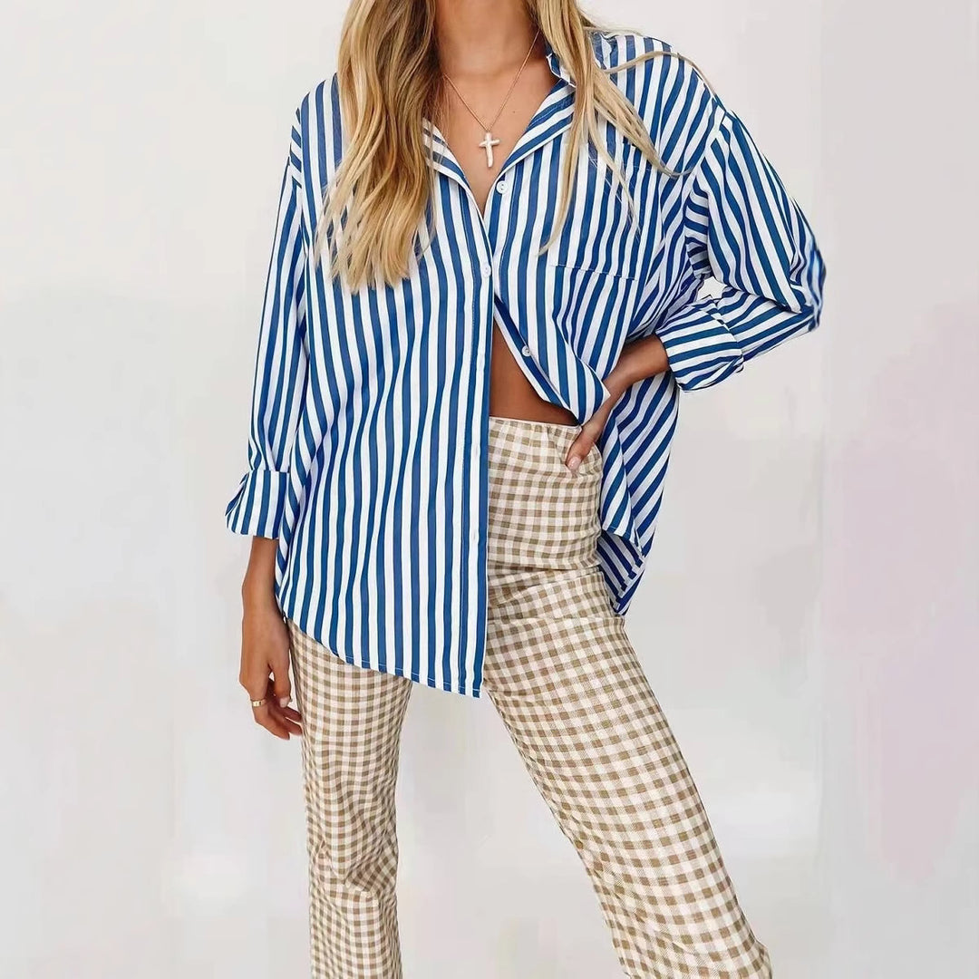 Elegant ladies' shirt with a fine striped pattern and a practical chest pocket Lune London