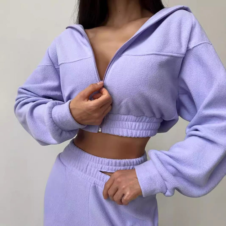Elegant and sporty fleece hoodie set for women Lune London