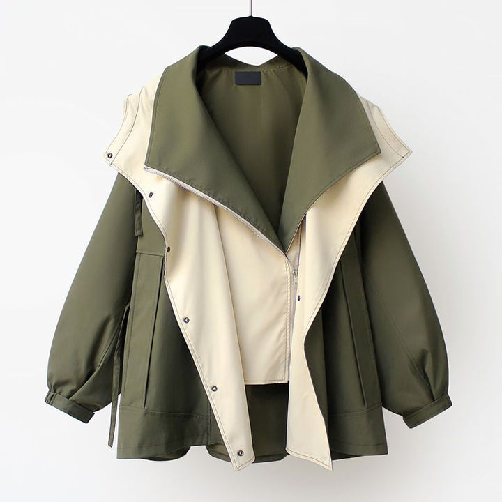 Multifunctional outdoor jacket for women with large pockets and practical zippers Lune London