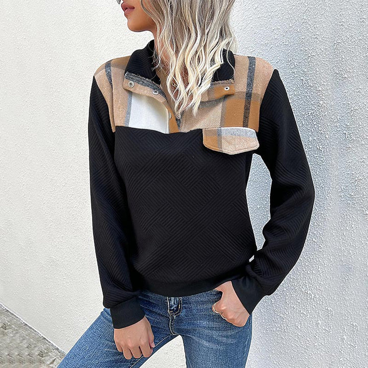 Comfortable sweatshirt for women with a modern checked pattern and a button placket Lune London