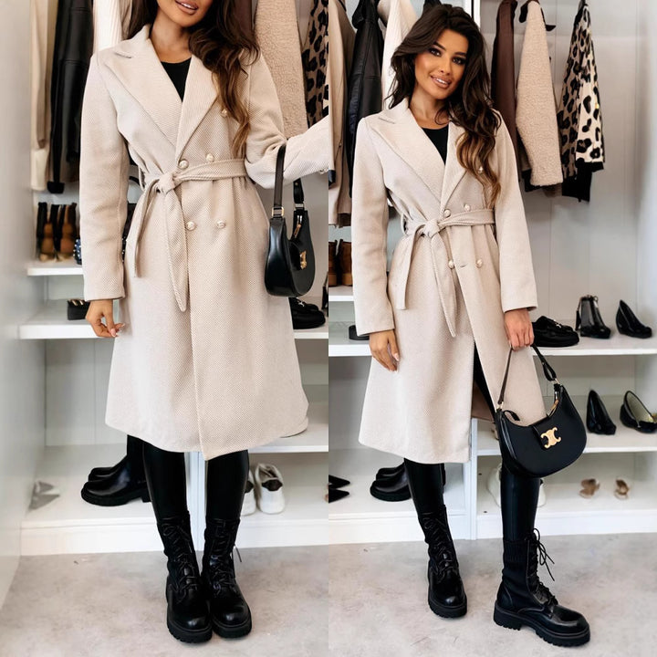 Elegant trench coat for women with adjustable belt and double-breasted Lune London