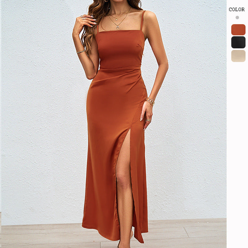 Elegant satin maxi dress for women with high slit and spaghetti straps Chic & Stil