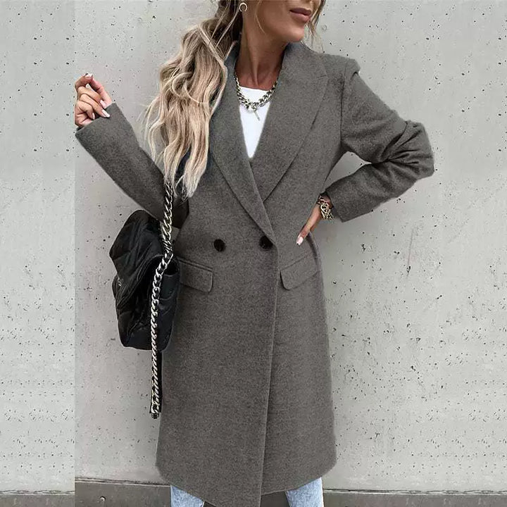 Oversized coat for women with lapel collar and practical pockets Lune London