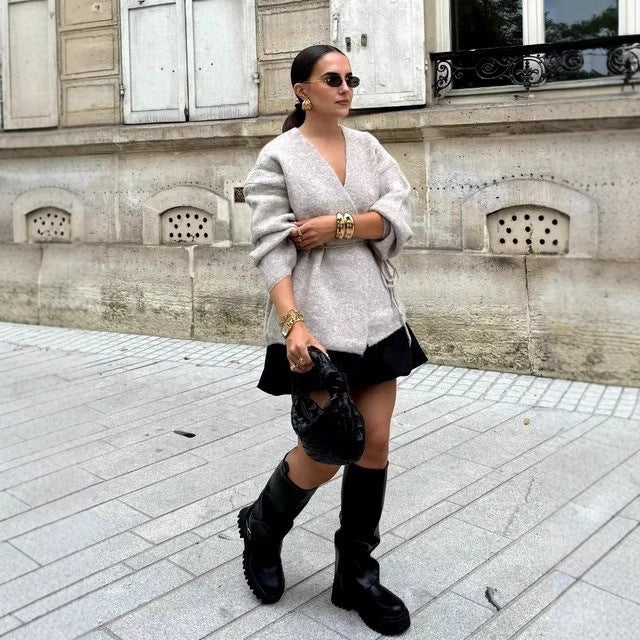 Chic and Stylish Women's Tie Sweater with Fit and Stylish Details